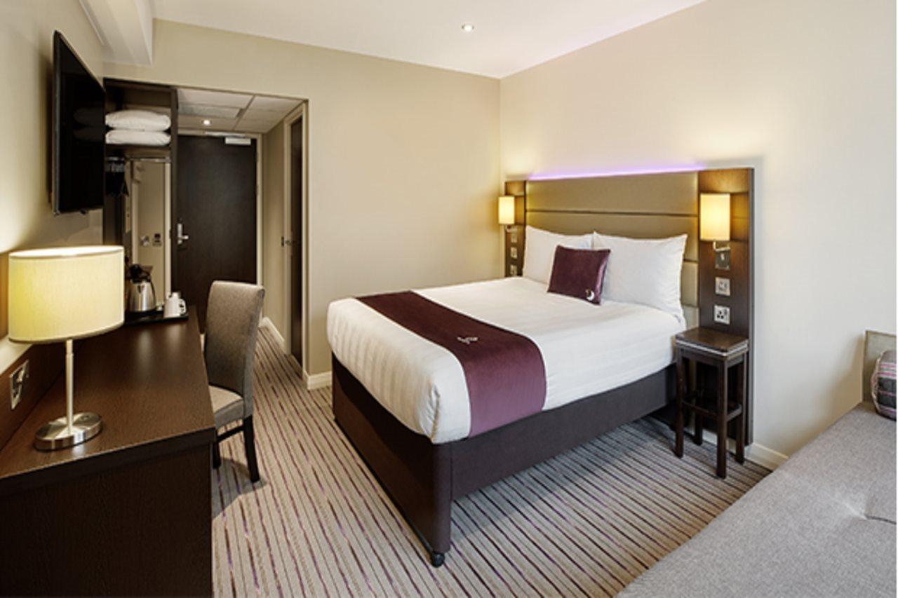 Premier Inn Perth City Centre エクステリア 写真