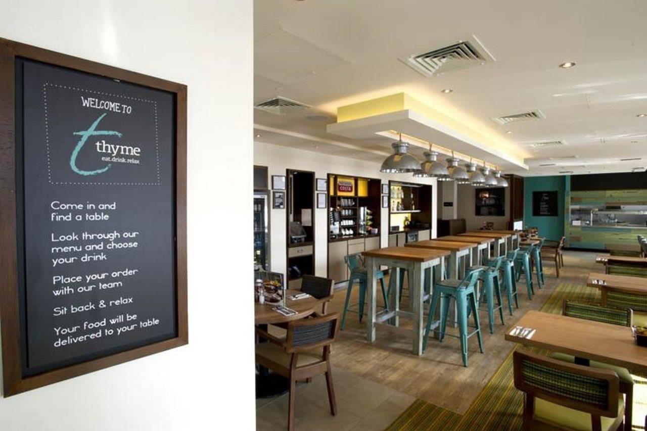 Premier Inn Perth City Centre エクステリア 写真
